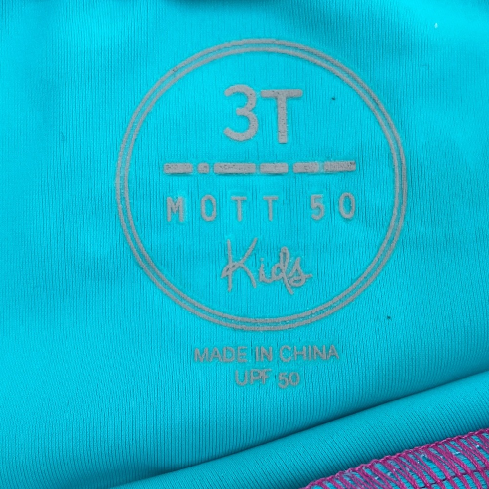 Mott 50 Rashguard Top (size 3T) - Picture 5 of 8